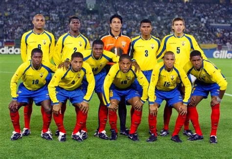 Soccer, football or whatever: Ecuador Greatest All-Time Team