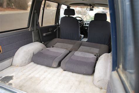 Isuzu Trooper Interior