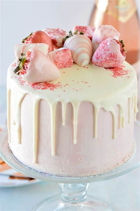 Perfect White Chocolate Drip | Recipe | Drip cake recipes, Yummy cakes, Pretty birthday cakes