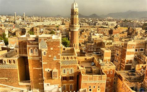 Decorative Patterns in the city of Sana'a Yemen, Socotra, Beautiful Places To Visit, Wonderful ...