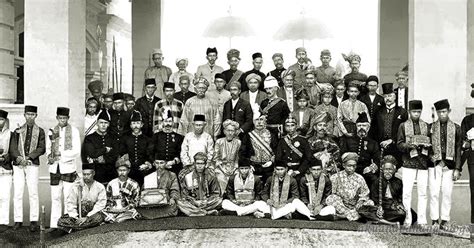 GAMBAR PERJUMPAAN (DURBAR) RAJA-RAJA MELAYU KUALA KANGSAR 1897 | AKU ANAK PAHANG