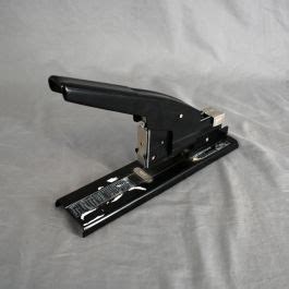 Swingline-Heavy-Duty-Stapler