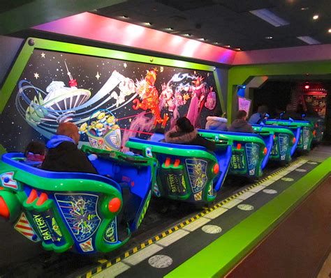 Rénovation de Buzz Lightyear Laser Blast ! | Disneyland Paris bons plans