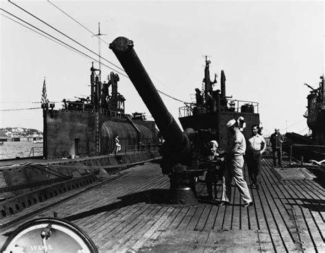 The Japanese I-400-class Sub: The Largest Sub of WW2 Could Carry ...