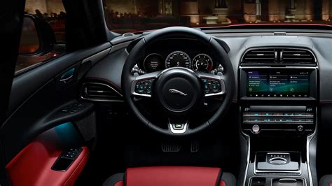 Interior Features | Jaguar XE | Elegantly Crafted Sports Saloon ...