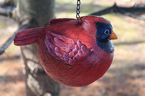 Cardinal Birdhouse | Bird entrance in the front | Hank Bickel | Flickr