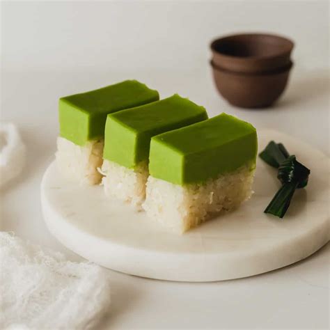 Seri Muka (Malaysian Coconut Sticky Rice Pandan Custard) | Sift & Simmer