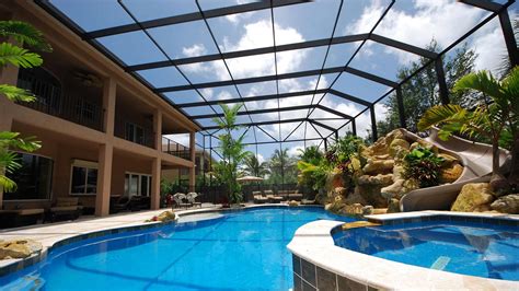 Repair vs Replace: What's Ideal For Your Pool Cage? | True Aluminum Blog