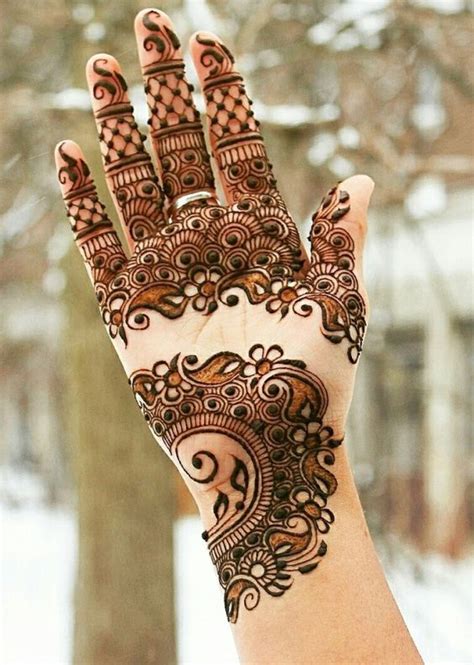 20+ Beautiful Mehndi Designs