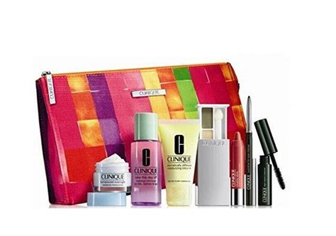 Clinique 8 Pieces Makeup | Skincare gift set, Clinique gift with purchase, Clinique gift