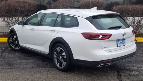 Test Drive: 2018 Buick Regal TourX | The Daily Drive | Consumer Guide ...