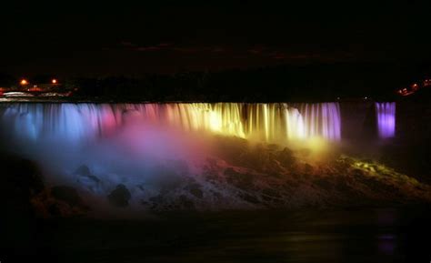 Fabulous Niagara Falls Light Show - Design Swan