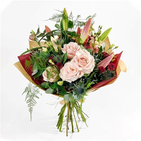 9 Best Florists for Flower Delivery in Edinburgh - Petal Republic