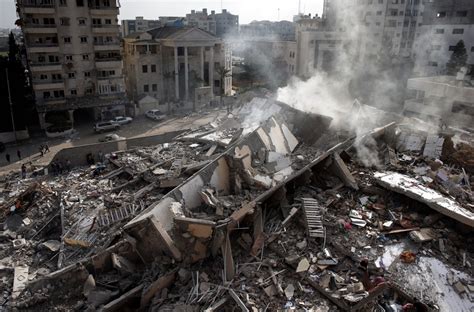 Israel blows up apartments in Gaza city sending families fleeing ...