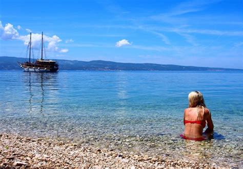 Cheap flights to Rijeka (RJK) from £35.99 | Ryanair.com