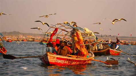 A guide to the Kumbh Mela at Prayagraj (Allahabad) | Tale of 2 Backpackers