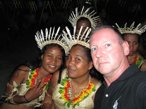 The Weary Traveller: Kiribati dancers