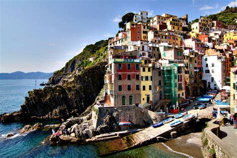 Cinque Terre | Riomaggiore - one of five villages in Cinque … | Artur Staszewski | Flickr