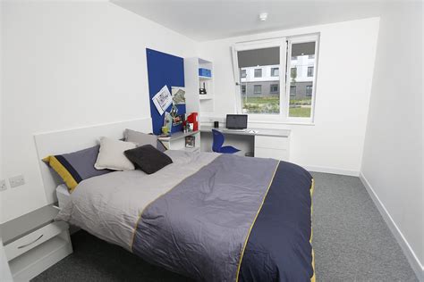 Premium Room | Premium bedroom in new College Lane accommoda… | University of Hertfordshire ...