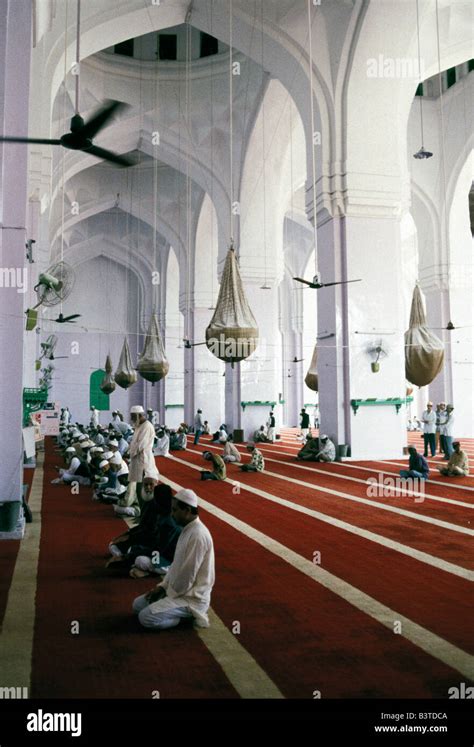 Asia, India, Hyderabad. Mecca Masjid mosque, Friday worshippers Stock ...