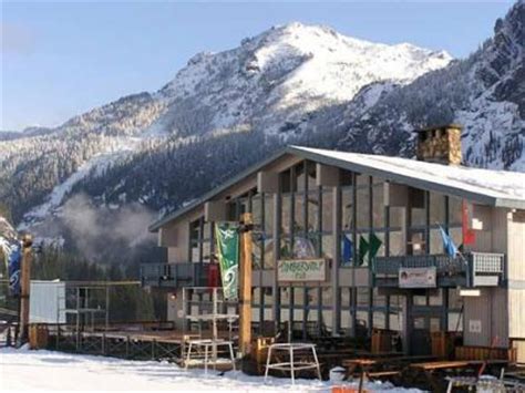 Snoqualmie Pass Ski Area | LoveToKnow