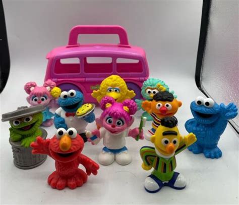 Sesame Street On The Go School Bus with 10 Muppet Figures Elmo/Ernie/Bert/Abby | #4598009145