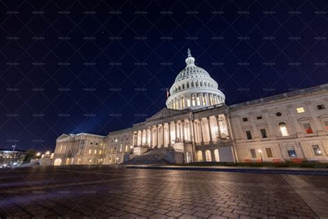 U.S. Capitol Building At Night - Stock Photos | Motion Array