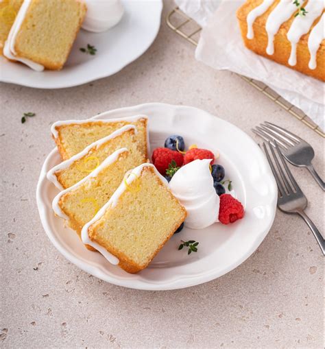 Easiest Vanilla Cake - Kosher.com