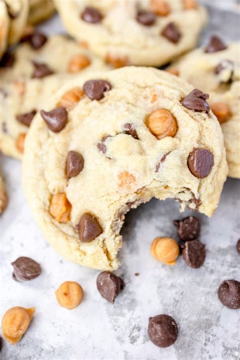 Best Chewy Caramel Chocolate Chip Cookies Recipe