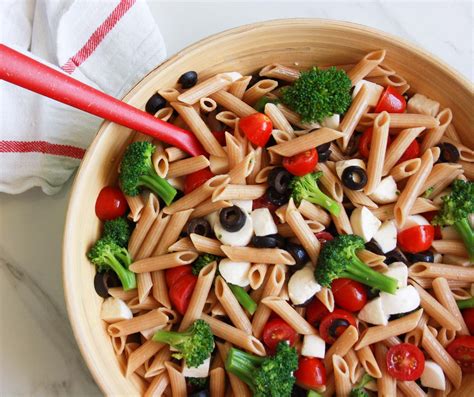 Whole wheat pasta salad - Cherries in June