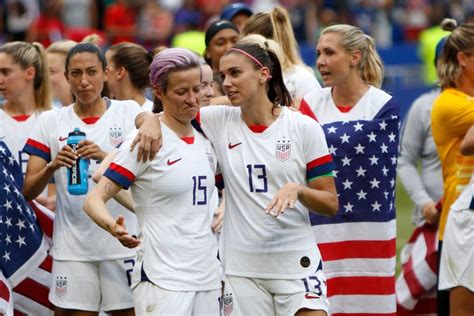 US women's soccer team reaches settlement for equal working conditions