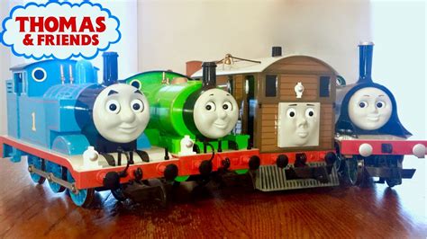 Thomas & Friends Train Collection - Bachmann Large Scale - YouTube