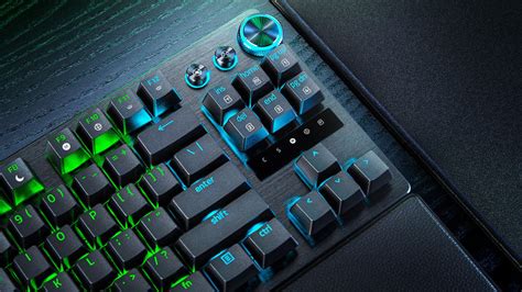 Razer's Huntsman V3 Pro Revealed: New Dial, Better Keys, In 3 Classic Layouts