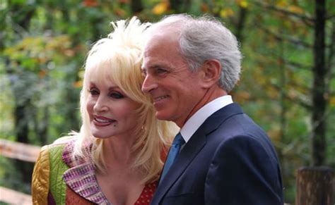 Dolly Parton and Carl Dean Celebrate 50 Years Of Marriage - Nashville's Newest