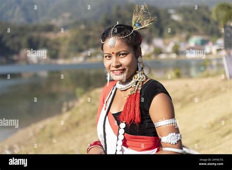 Tharu culture hi-res stock photography and images - Alamy