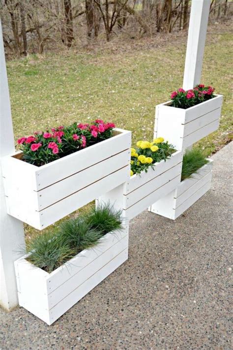 These pallet planter box plans are perfectly adaptable as do it ...