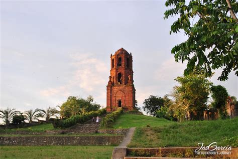 The Duckfood's Journey...: Bantay Bell Tower