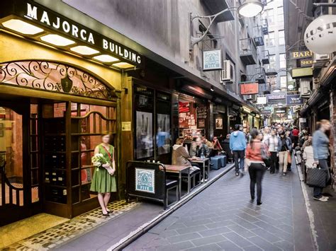 ibis budget Melbourne CBD | Qantas Hotels