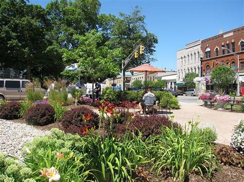 Summertime Downtown Auburn, Indiana Auburn, Small Towns, Indiana, Summertime, Downtown, Birth ...