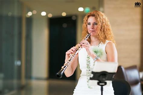 FEMALE OBOE PLAYER IN DUBAI - 2ID EVENTS