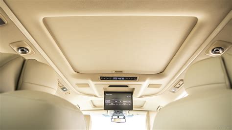 Vellfire Interior Image, Vellfire Photos in India - CarWale