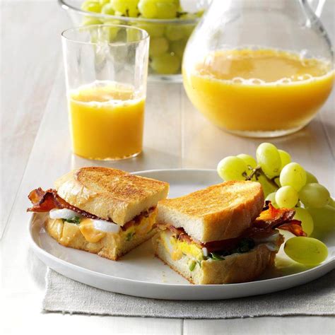 Bacon 'n' Egg Sandwiches Recipe | Taste of Home