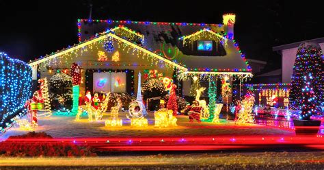 Christmas Lights Near Me: Where to See Spectacular Holiday Lights