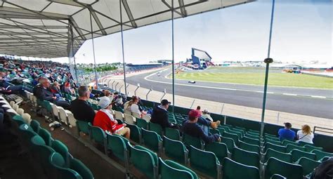 Silverstone Club Corner Grandstands: Seating Plan & View info