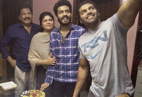 Tamil Actor Arya Family Photos - FilmiBeat