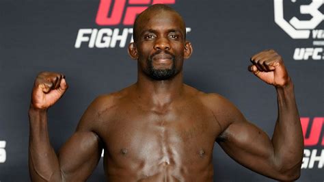 Themba Gorimbo puts Zimbabwe on the map with UFC win | PlanetSport