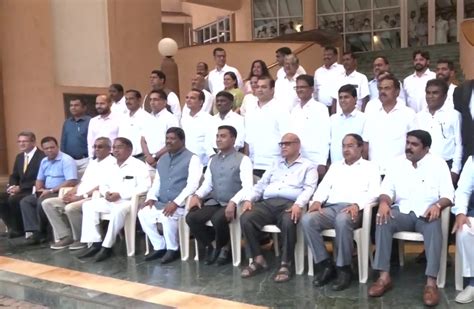 Newly-elected Goa Assembly members take oath - Dynamite News