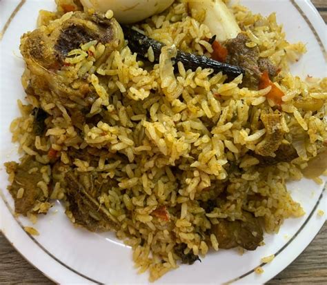 Chettinad Mutton Biryani | Mutton Biryani in pressure cooker | Spicy mutton biryani - nams corner