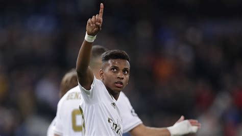 Vinicius was the first to congratulate Rodrygo on his hat-trick in the ...