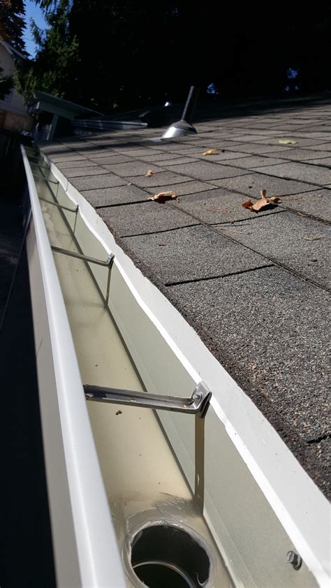 How to install gutters: Things you need to know